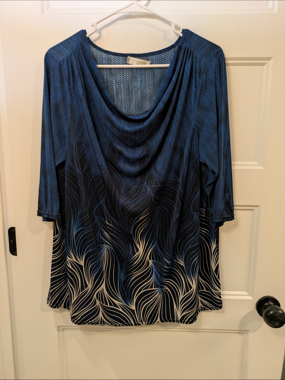 🔴 3/$15 Women's Blue Cowl Neck Wave-Print Tunic